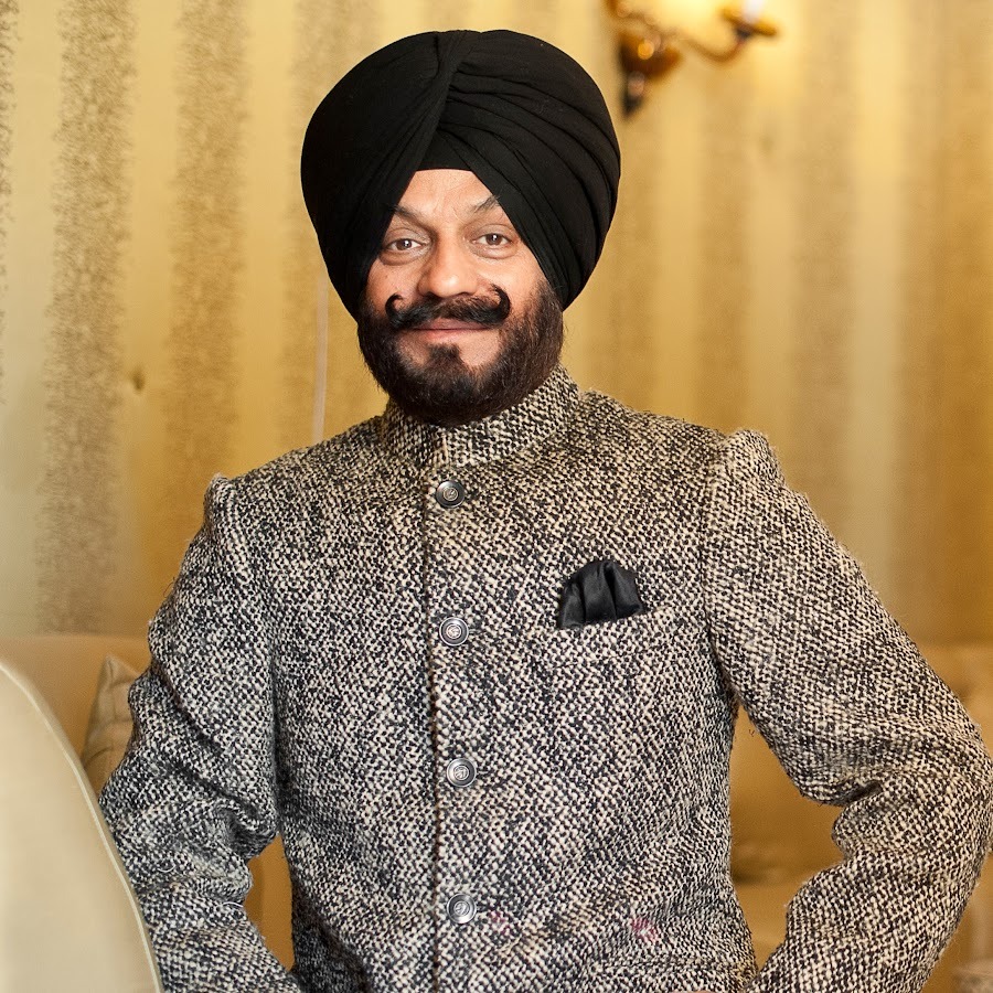 WhatsApp Image 2025-11-21 at 15.19.07 (1)